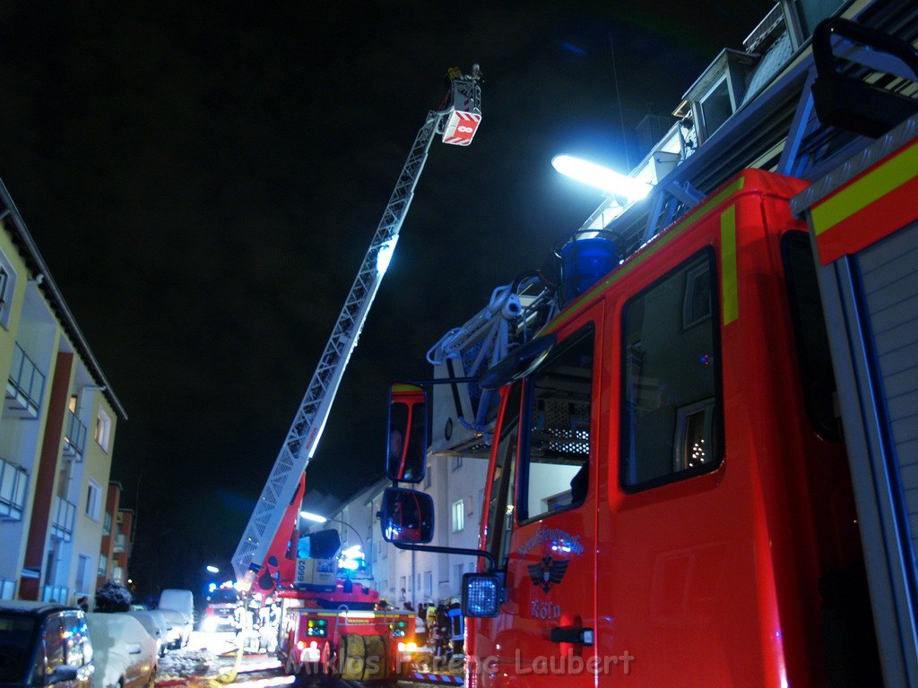 Feuer in Kueche Koeln Vingst Homarstr P676.JPG